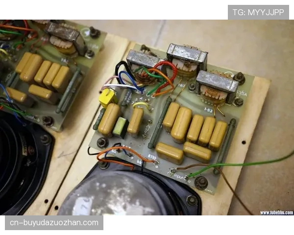 特写：一家专门制造定位球训练器材的英国本土家族企业